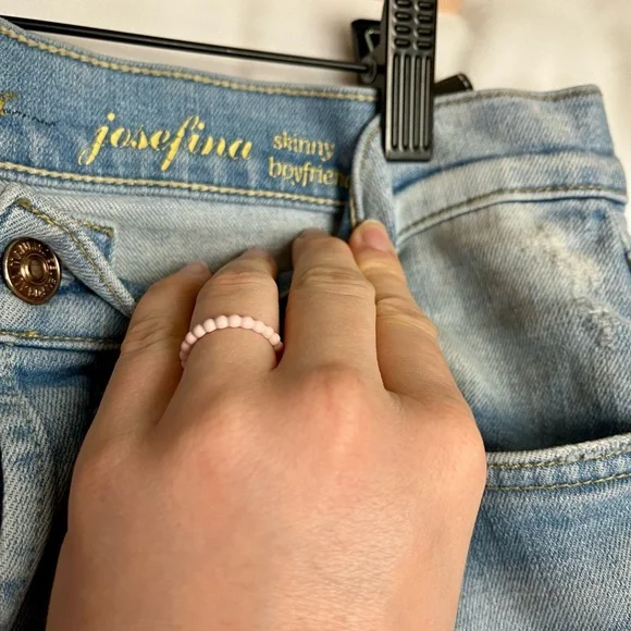 7 For All Mankind Josefina Skinny Boyfriend Jeans, distressed - Picture 3 of 10